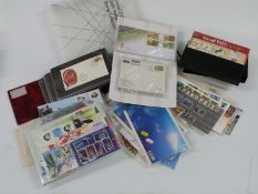 GB presentation packs, loose and in an album