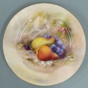 Royal Worcester painted fruit plate signed Ricketts, diameter 17.5cm