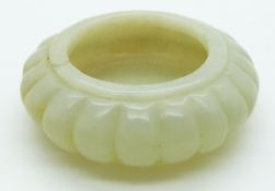 Indian jade bowl with ridged sides, 5.3cm diameter, H1.7cm