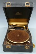 Decca 85 Salon 1920s/30s wind up portable gramophone with side opening needle compartment