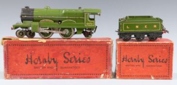 Hornby 0 gauge clockwork LNER 4-4-2 No. 2 special locomotive Flying Scotsman 4472 together with