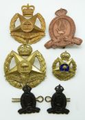 Six Australian Army Wide Bay Regiment and 22nd South Gippsland Regiment metal hat and collar badges