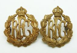 Two Royal Flying Corps other ranks metal collar badges