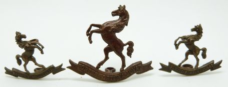 New Zealand Army 9th Wellington Mounted Rifles officer's metal cap badge and collar badges