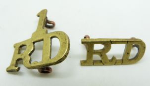 British Army 1st Royal Dragoons metal shoulder titles