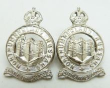 British Army Northumberland Hussars pair of officer's metal collar badges
