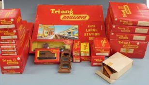 Twenty-three Tri-ang 00 gauge model railway locomotives, rolling stock and accessories including 0-