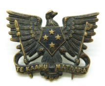 New Zealand Army 3rd New Zealand Mounted Rifles officer's cap badge, stamped J.R Gaunt, London