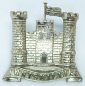British Army 6th Inniskilling Dragoon Bandsman's metal badge