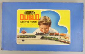 Hornby Dublo 00 gauge model railway 3-rail train set with BR 0-6-2 tank locomotive, in Hornby