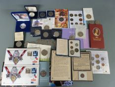 Mixed coinage including silver crown, presentation packs etc