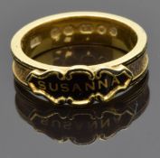 Victorian mourning ring set with a black enamel plaque reading 