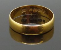 Victorian 22ct gold wedding band/ ring, Birmingham 1890, size S, 3.8g