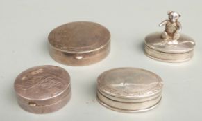 Four modern hallmarked silver trinket pots, one mounted with a bear, weight of all four 66g