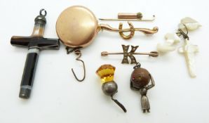 Victorian agate cross pendant, mother of pearl charms, a 'touch wud' WWI good luck charm, 9ct gold