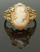A 9ct gold ring set with cameo, size N, 3.24g
