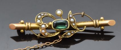 Edwardian 15ct gold brooch set with a tourmaline and seed pearls