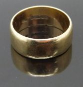 A 9ct gold wedding band/ ring, size P/Q, 6.00g