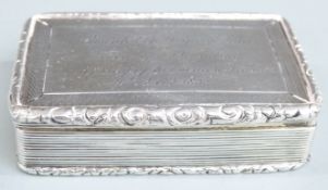 William IV hallmarked silver snuff box with reeeded edge and engine turned decoration, with
