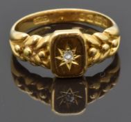 Edwardian 18ct gold ring set with a diamond, Birmingham 1901, size O, 4.91g