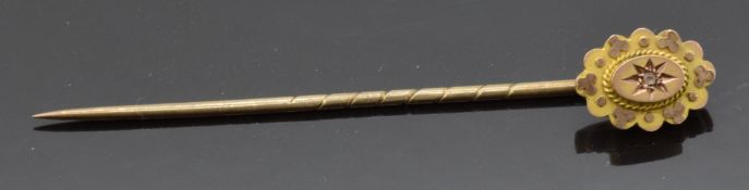 Victorian 9ct gold stick pin set with a diamond, in original box
