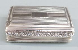 Georgian hallmarked silver snuff box with reeded decoration and gilded interior, Birmingham 1818