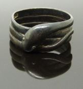 A late Victorian silver serpent/snake ring, size O/P, 5.22g