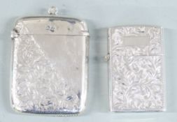 Edward VII hallmarked silver vesta, Chester 1906 weight 27g together with a lighter marked silver