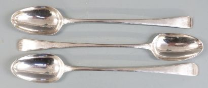 Set of three Georgian hallmarked silver bottom hallmarked silver basting spoons with feather