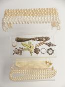 A collection of jewellery including 18ct gold ring set with paste, 15ct gold brooch, Jewelcraft