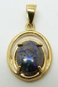 A 9ct gold pendant set with a 1.6ct boulder opal, 2g