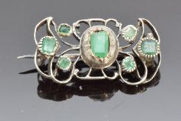 Georgian silver brooch set with emeralds, 2.5 x 1.1cm