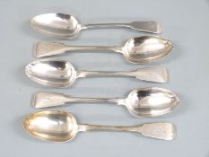 Set of four Georgian hallmarked silver fiddle pattern table spoons, London 1825 maker William