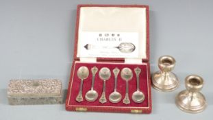 A cased set of six hallmarked silver reproduction Charles II spoons, weight 85g, pair of