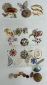Victorian silver brooch depicting a swallow (Birmingham 1898), vintage brooches including, lucite,