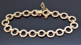 A 9ct gold bracelet made up of circular links, maker ACC, 19cm, 11.4g
