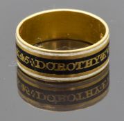 Georgian 18ct gold mourning ring set with black and white enamel reading 
