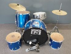 Blue budget drum kit comprising bass drum 22