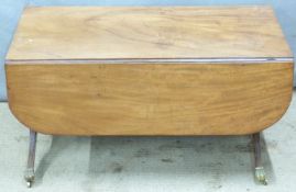 Georgian mahogany Pembroke table with single drawer, raised on turned legs, length 83cm together