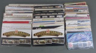 A large quantity of Great Britain presentation packs
