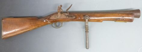 Flintlock ship's blunderbuss with tilt and swivel deck mount, lock stamped 'Tower', brass trigger