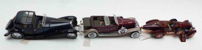 Three Franklin Mint 1:24 scale diecast model vehicles 1930 Bugatti Royale Coupé Napoleon, 1930