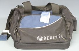 Beretta BST3 shooting bag with shoulder strap.