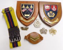 British Army Royal Gloucestershire Hussars / Senior NCO's metal arm badge, cap badges and stable