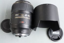 Nikon AF-S VR Micro-Nikkor 105mm f/2.8G IF-ED lens in original box