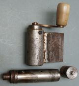 8 bore shotgun cartridge rollover toll with turned horn handle and frame stamped 'R.M.D.'