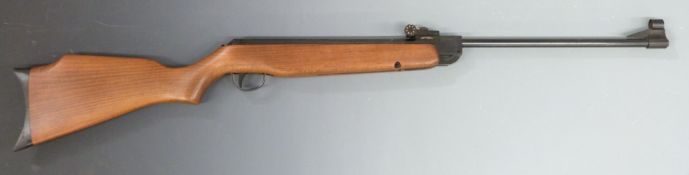 Webley Hawk Mk II air rifle with .177 and .22 barrels, chequered grip, raised cheek piece and