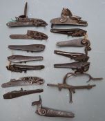 Thirteen percussion and flintlock gun locks including some pairs mostly named including George