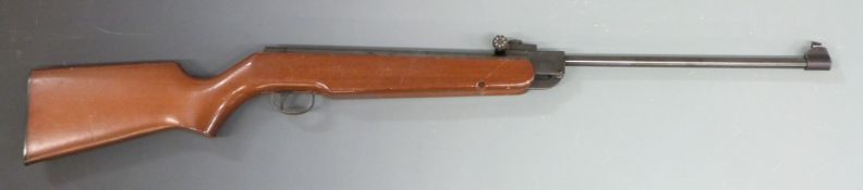 Webley Victor .22 air rifle with semi-pistol grip and adjustable sights, serial number 780367.