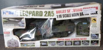 Hobby Engine Leopard 2A5 radio control 1:16 scale bullet shooting tank, in original box